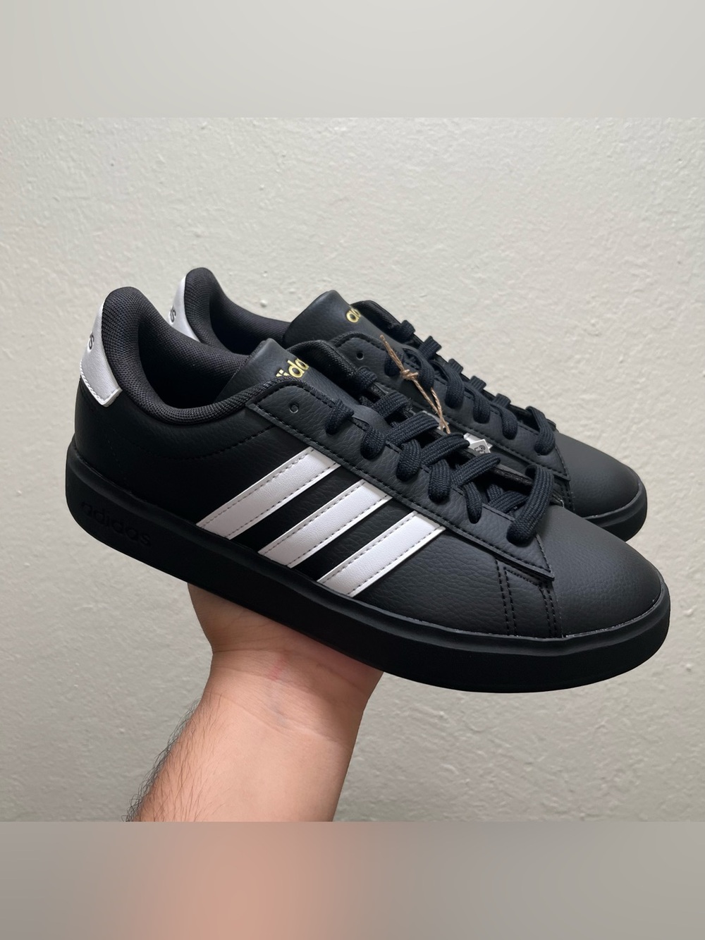 Adidas Grand Court 2.0 Black White Size 7.5w